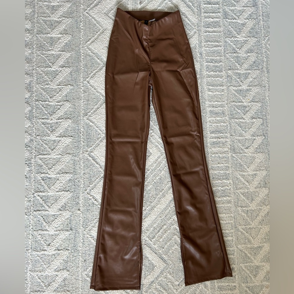 H&M Divided Flared Leggings
